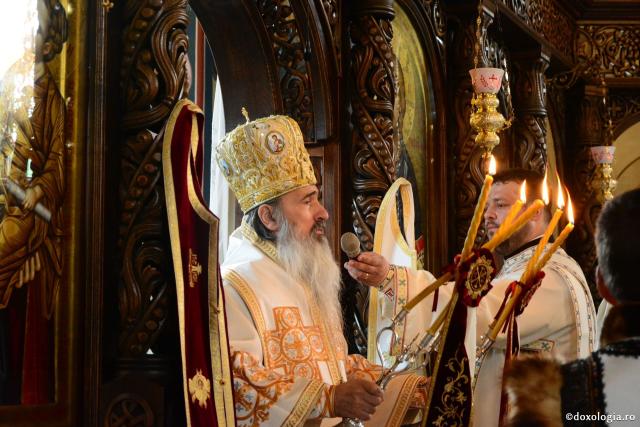(VIDEO) „Ajutați-ne, Sfinților Cuvioși Sila, Paisie și Natan să mergem numai pe calea lui Dumnezeu!” - Înaltpreasfințitul Teodosie, Arhiepiscop al Tomisului