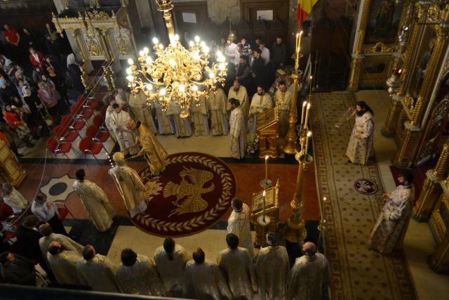 Sfânta Liturghie și slujbă de pomenire în memoria martirilor și apărătorilor Ortodoxiei din timpul comunismului