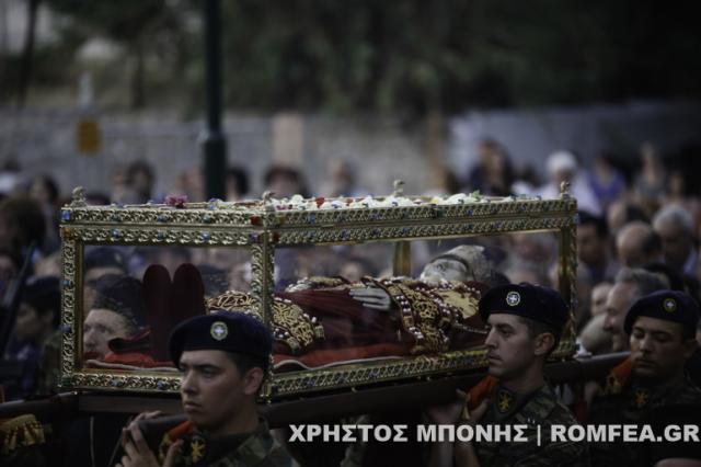 Moaștele Sfintei Împărătese Elena aduse pentru prima dată din Italia în Atena (galerie FOTO)