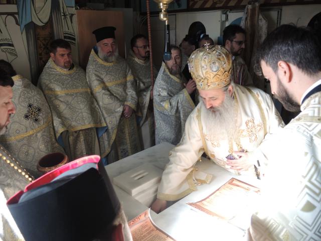 Resfințire de biserică la Crăcăoani: „Biserica este spitalul unde Doctorul este Dumnezeu”