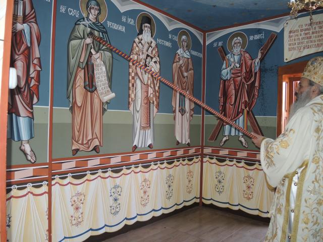 Resfințire de biserică la Crăcăoani: „Biserica este spitalul unde Doctorul este Dumnezeu”