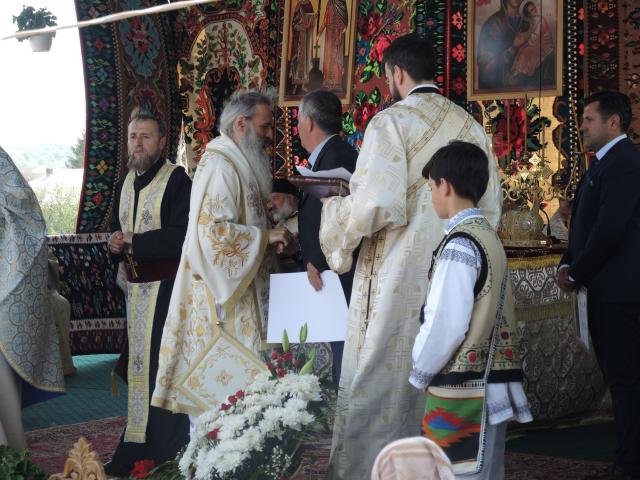 Resfințire de biserică la Crăcăoani: „Biserica este spitalul unde Doctorul este Dumnezeu”