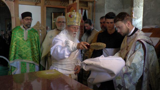 O nouă biserică în localitatea suceveană Baia