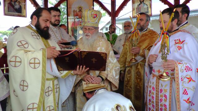 O nouă biserică în localitatea suceveană Baia