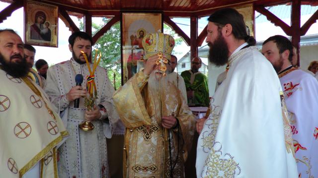 O nouă biserică în localitatea suceveană Baia