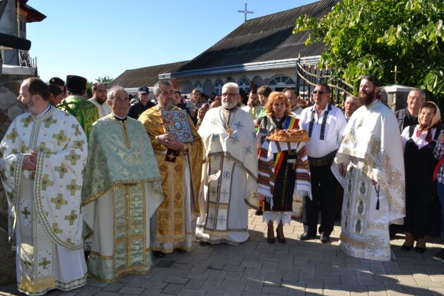 O nouă biserică în localitatea suceveană Baia