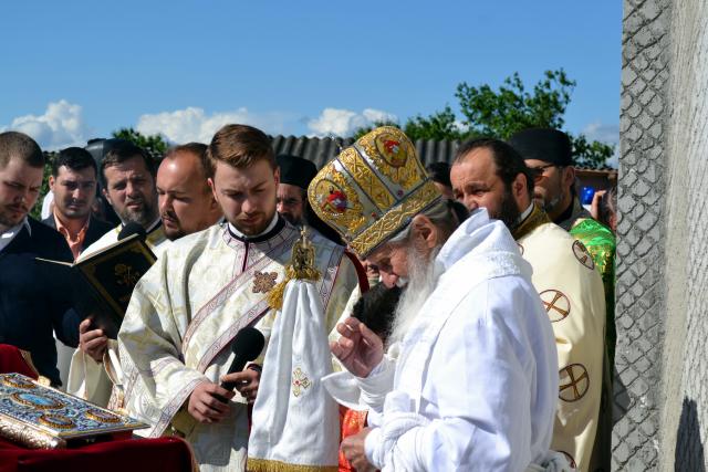 O nouă biserică în localitatea suceveană Baia