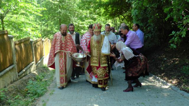 Ocrotitorul Sucevei, sărbătorit prin Liturghie arhierească și procesiune