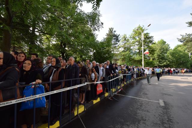 20.000 de pelerini s-au întâlnit cu Sfântul Ioan cel Nou la Suceava (GALERIE FOTO)