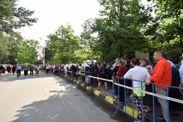 20.000 de pelerini s-au întâlnit cu Sfântul Ioan cel Nou la Suceava (GALERIE FOTO)