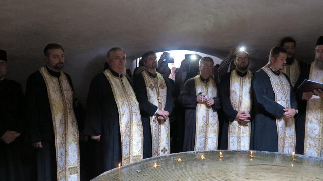 Preoţi moineşteni pelerini în Maramureş