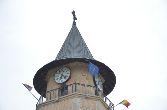 Procesiune cu sfinte moaște la Piatra Neamț, cu ocazia sărbătorii Nașterea Sfântului Ioan Botezătorul