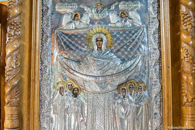(Audio) „Sfinţii români sunt eroii credinţei şi ai neamului nostru” - Arhimandritul Dosoftei Şcheul