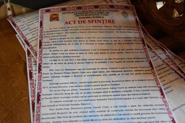 Biserica „Duminica Tuturor Sfinților” din satul Stânca, sfințită de IPS Mitropolit Teofan (GALERIE FOTO)