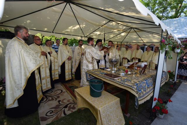 Sfințire de casă socială în Parohia Coada Stâncii