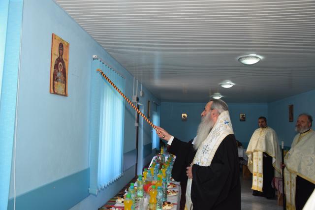 Sfințire de casă socială în Parohia Coada Stâncii