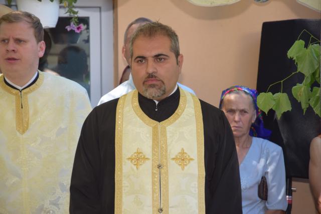 Sfințire de casă socială în Parohia Coada Stâncii