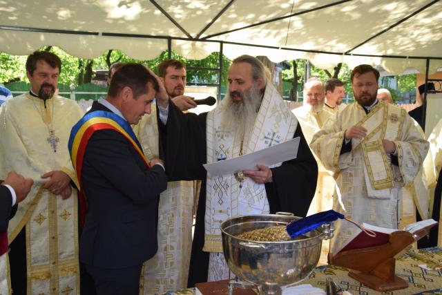 Sfințire de casă socială în Parohia Coada Stâncii
