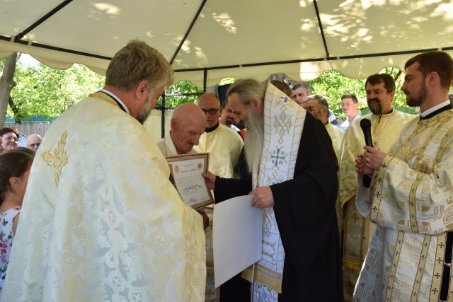 Sfințire de casă socială în Parohia Coada Stâncii