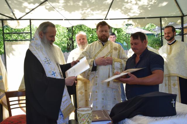 Sfințire de casă socială în Parohia Coada Stâncii