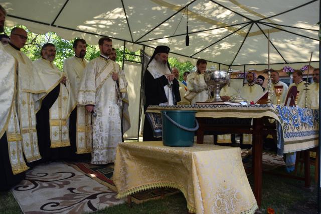 Sfințire de casă socială în Parohia Coada Stâncii