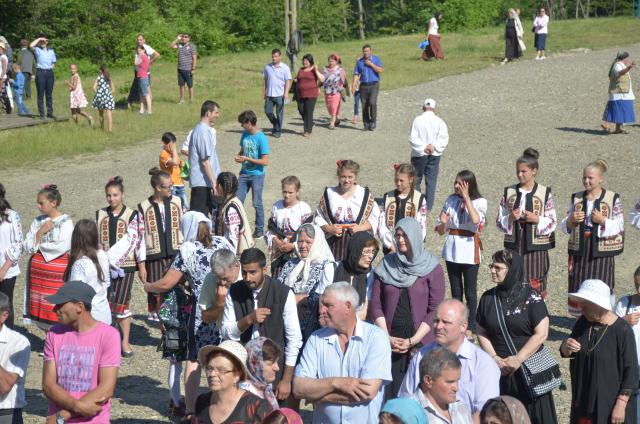 Pictura bisericii de la Mănăstirea Sângeap-Basaraba a fost sfinţită