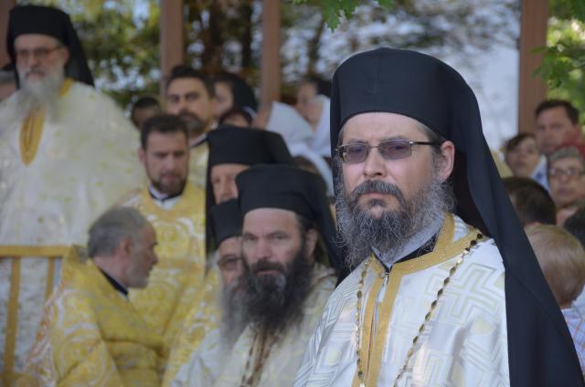 Pictura bisericii de la Mănăstirea Sângeap-Basaraba a fost sfinţită