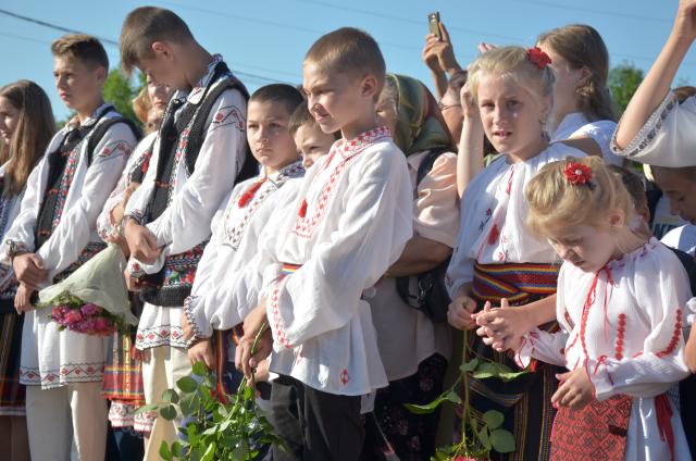 Troiţă ridicată în memoria eroilor la Scobinţi, sfințită de IPS Mitropolit Teofan