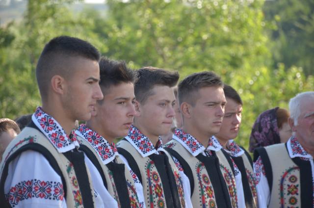 Troiţă ridicată în memoria eroilor la Scobinţi, sfințită de IPS Mitropolit Teofan