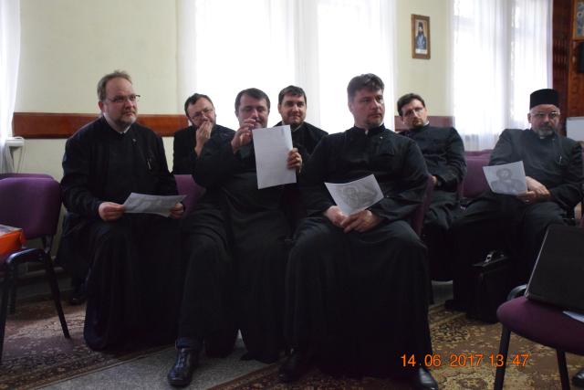 Formare continuă pentru susţinerea reuşită a unei cateheze