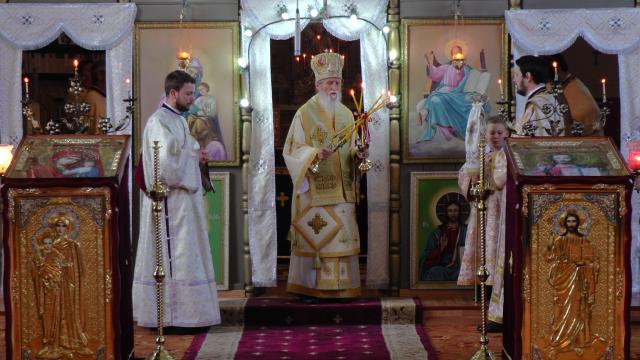 Slujire arhierească şi eveniment cultural în Parohia Ţibeni, Suceava