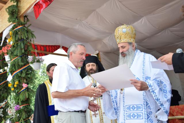 Sfințire de biserică la Mănăstirea Dagâța
