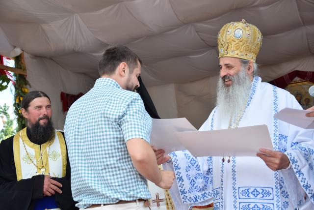 Sfințire de biserică la Mănăstirea Dagâța