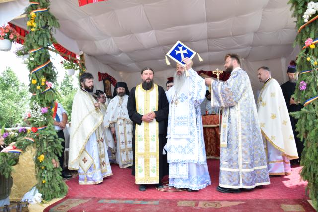 Sfințire de biserică la Mănăstirea Dagâța