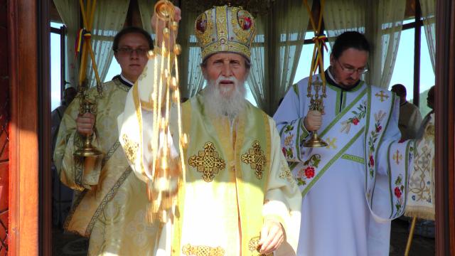 Liturghie arhierească la 1.240 de metri altitudine