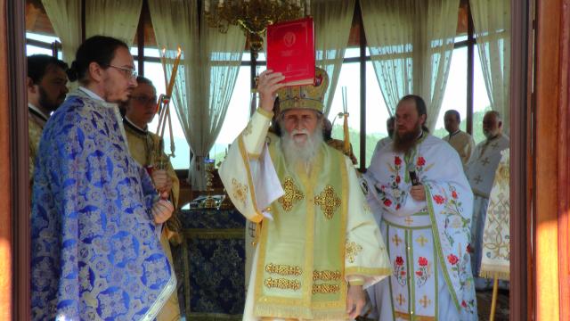 Liturghie arhierească la 1.240 de metri altitudine
