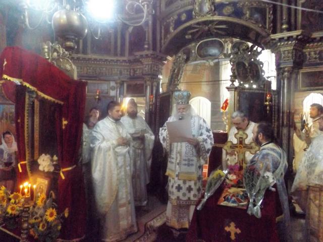 Liturghie arhierească şi sfinţire de casă parohială la Hilişeu Horia