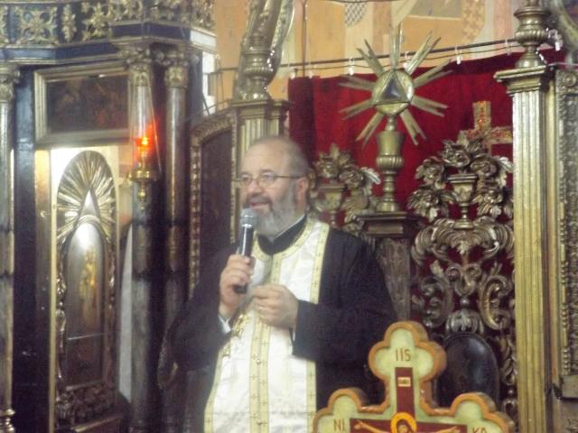 Liturghie arhierească şi sfinţire de casă parohială la Hilişeu Horia
