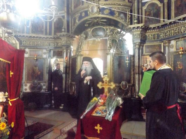 Liturghie arhierească şi sfinţire de casă parohială la Hilişeu Horia