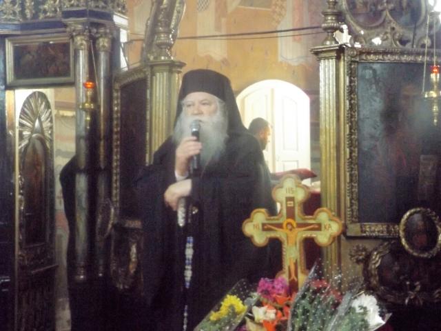 Liturghie arhierească şi sfinţire de casă parohială la Hilişeu Horia