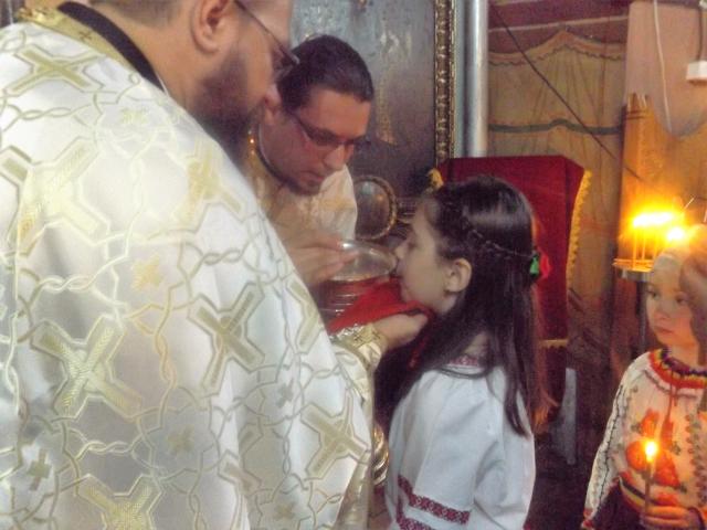 Liturghie arhierească şi sfinţire de casă parohială la Hilişeu Horia
