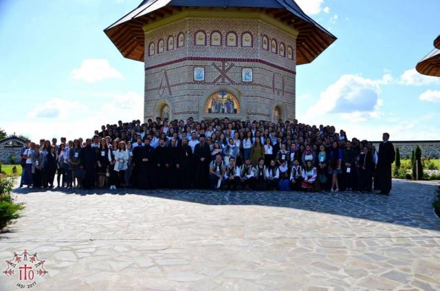 Peste 200 de tineri au participat la pregătirile pentru ITO 2017 la Mănăstirea Zosin din Botoşani