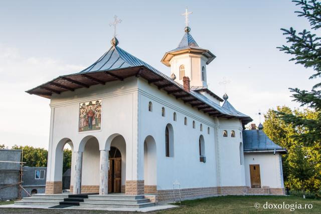 (Foto) Schitul Oneaga – ctitoria boierului Niculai Cristescu