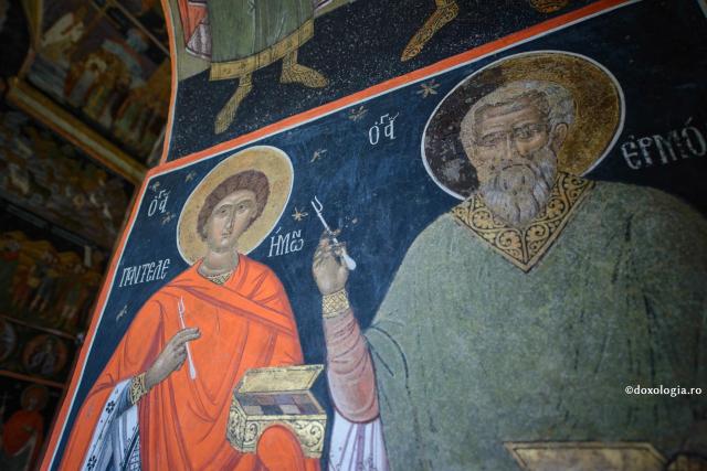 Sfântul Pantelimon, frescă în Mănăstirea Golia, Iași, România