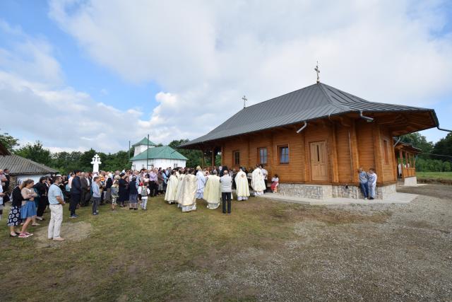 Sfințire de biserică la Mănăstirea Dagâța