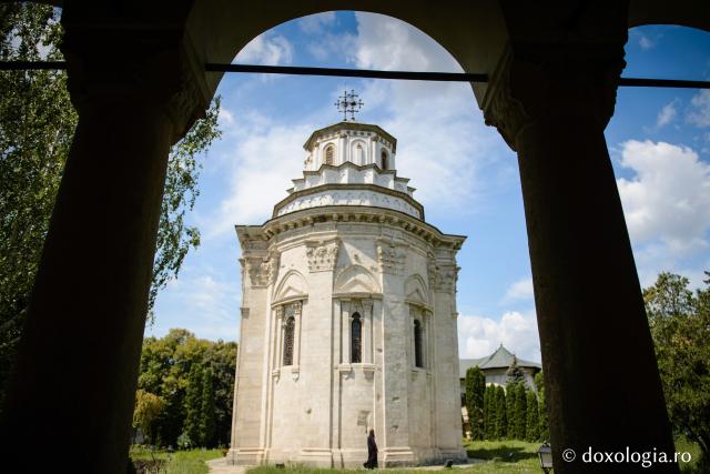 (Foto) Mănăstirea Golia – locul unde ieșenii se adăpostesc de zbuciumul zilnic
