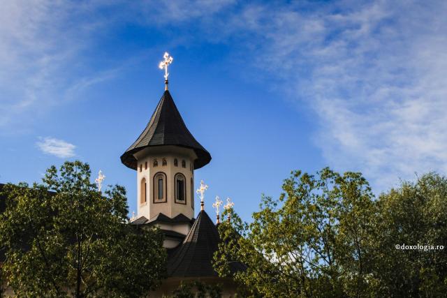 (Video) Biserica mare de la Sihăstria Putnei va fi sfințită pe 27 august