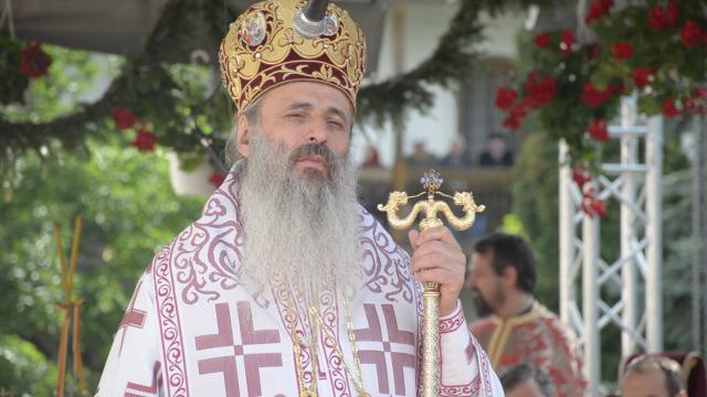 (Video) IPS Teofan: „Sfântul Ioan Botezătorul ne arată Taina Smereniei”