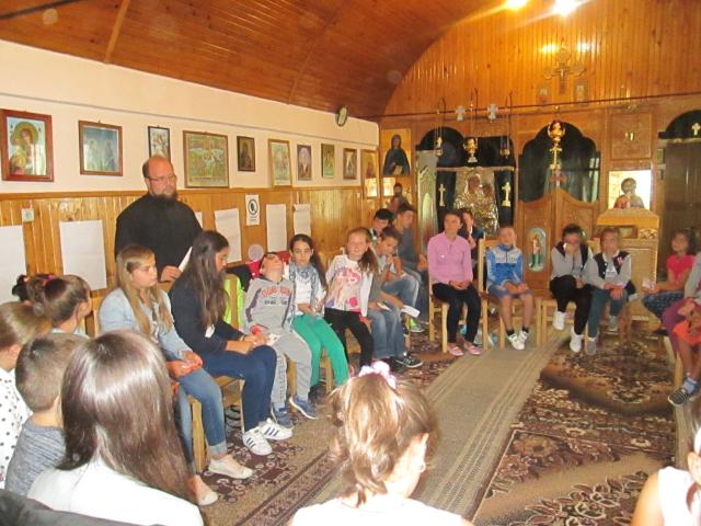 A treia ediţie a şcolii de vară din Poiana Mărului: „Zbor de înger“