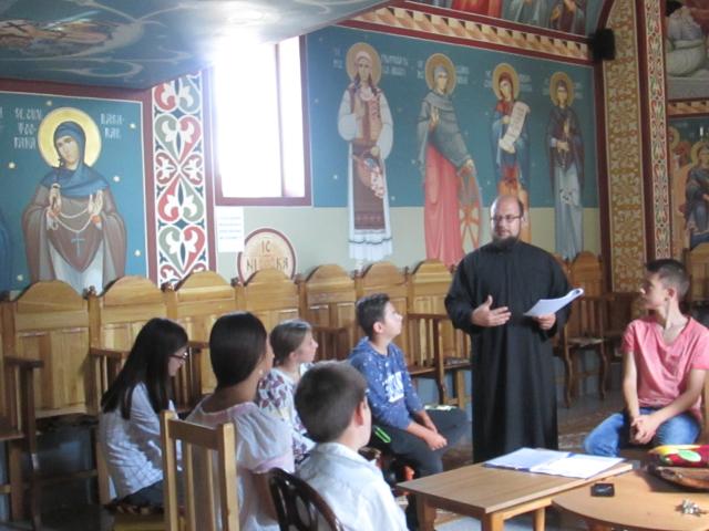 A treia ediţie a şcolii de vară din Poiana Mărului: „Zbor de înger“